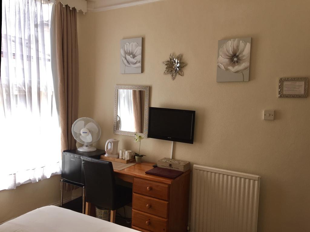 Bed and Breakfast Crowndale Torquay - Exclusively For Adults Exterior foto